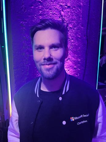 The speaker’s profile picture